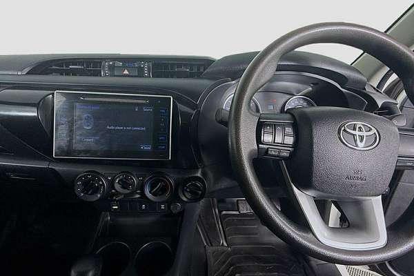 2017 Toyota Hilux SR GUN126R 4X4
