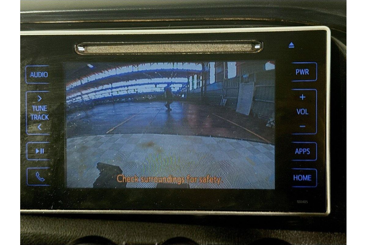 2017 Toyota Hilux SR GUN126R 4X4