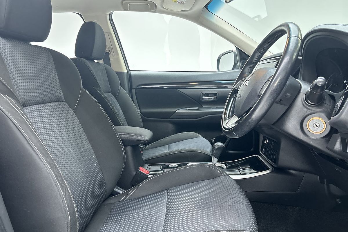 2019 Mitsubishi Outlander ES ZL