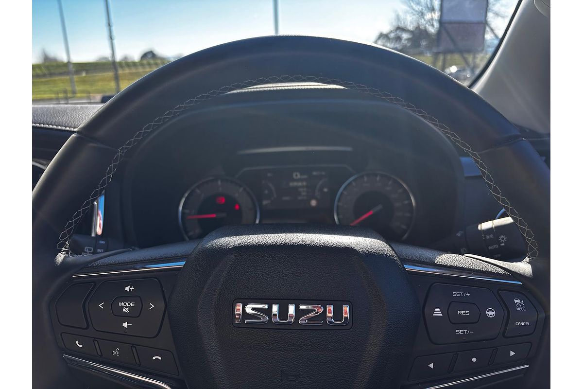 2024 Isuzu MU-X LS-U