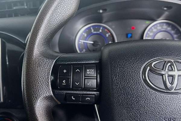 2017 Toyota Hilux SR GUN126R 4X4