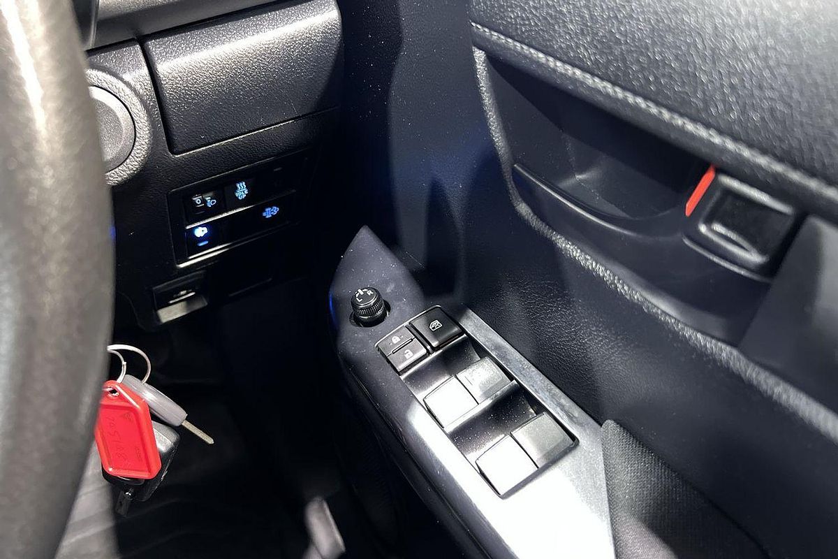 2023 Toyota Hilux SR GUN126R 4X4