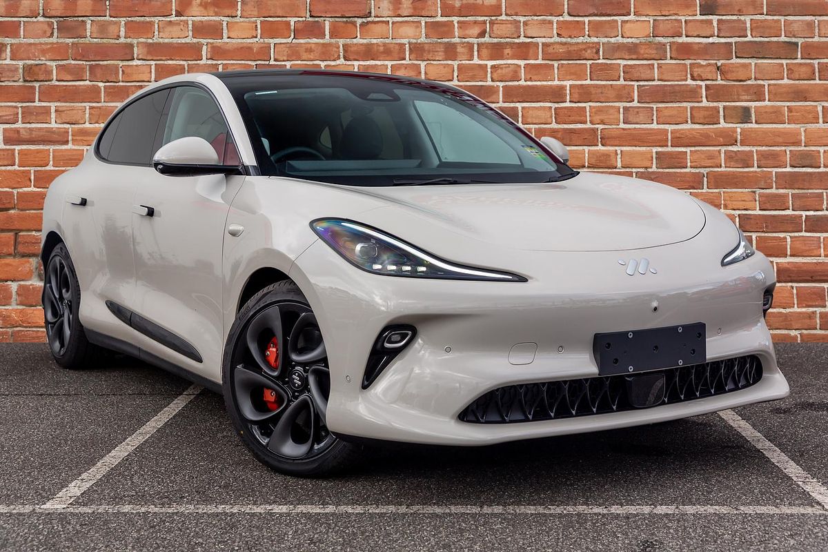 2025 MG IM6 Performance S12L