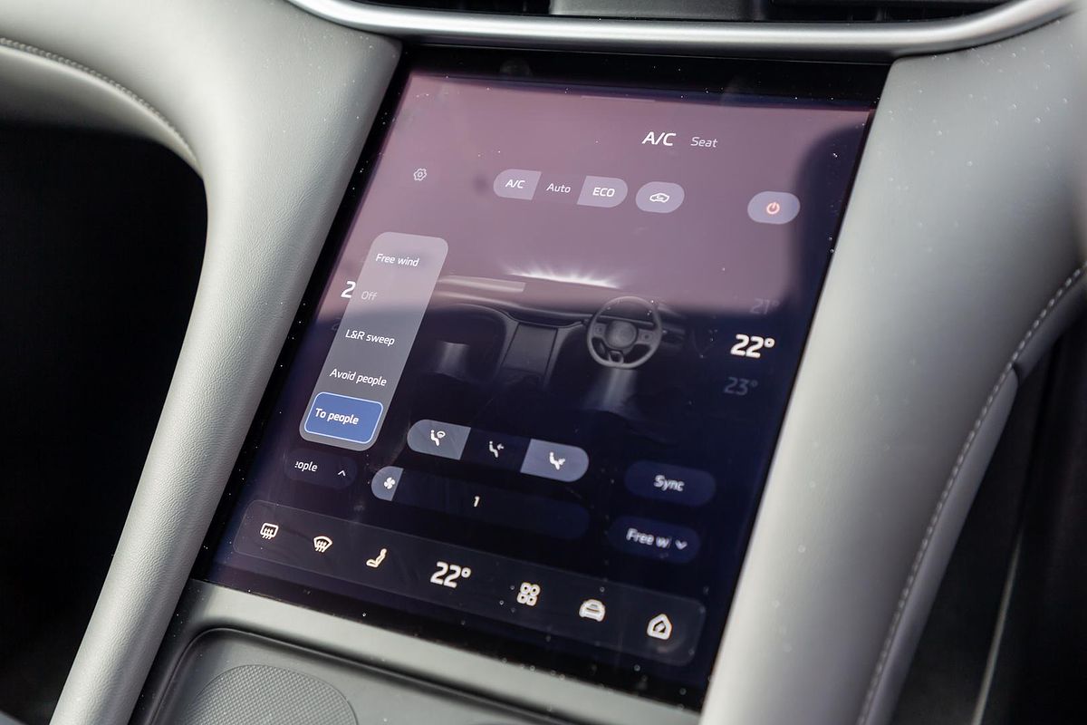 2025 MG IM6 Performance S12L