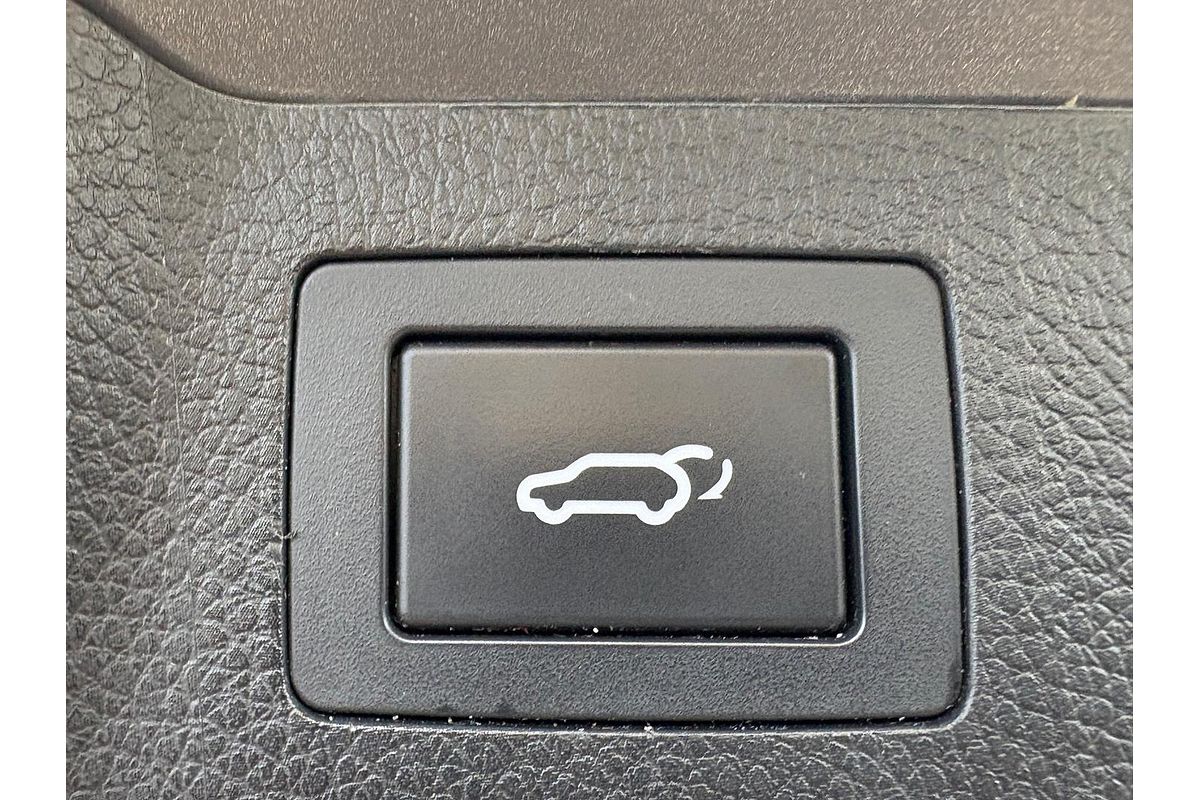 2017 Hyundai Santa Fe Elite DM5 Series II