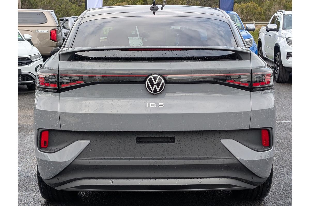 2025 Volkswagen ID.5 Pro E2