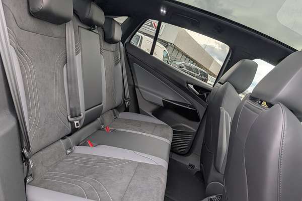 2025 Volkswagen ID.5 Pro E2