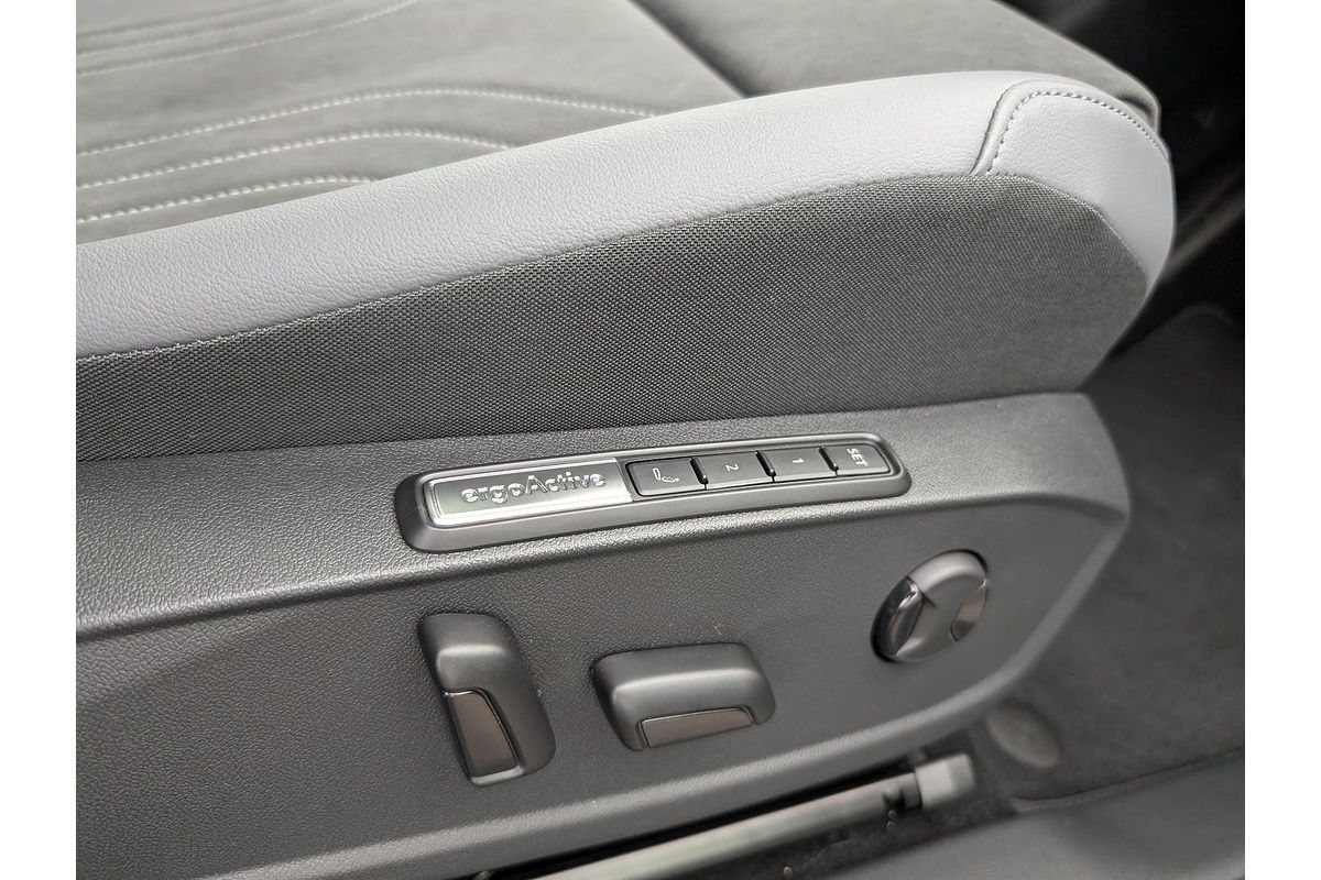 2025 Volkswagen ID.5 Pro E2