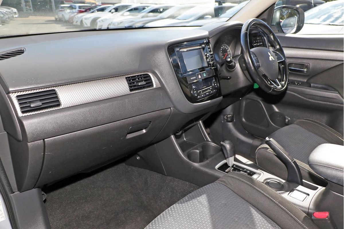 2015 Mitsubishi Outlander LS ZJ
