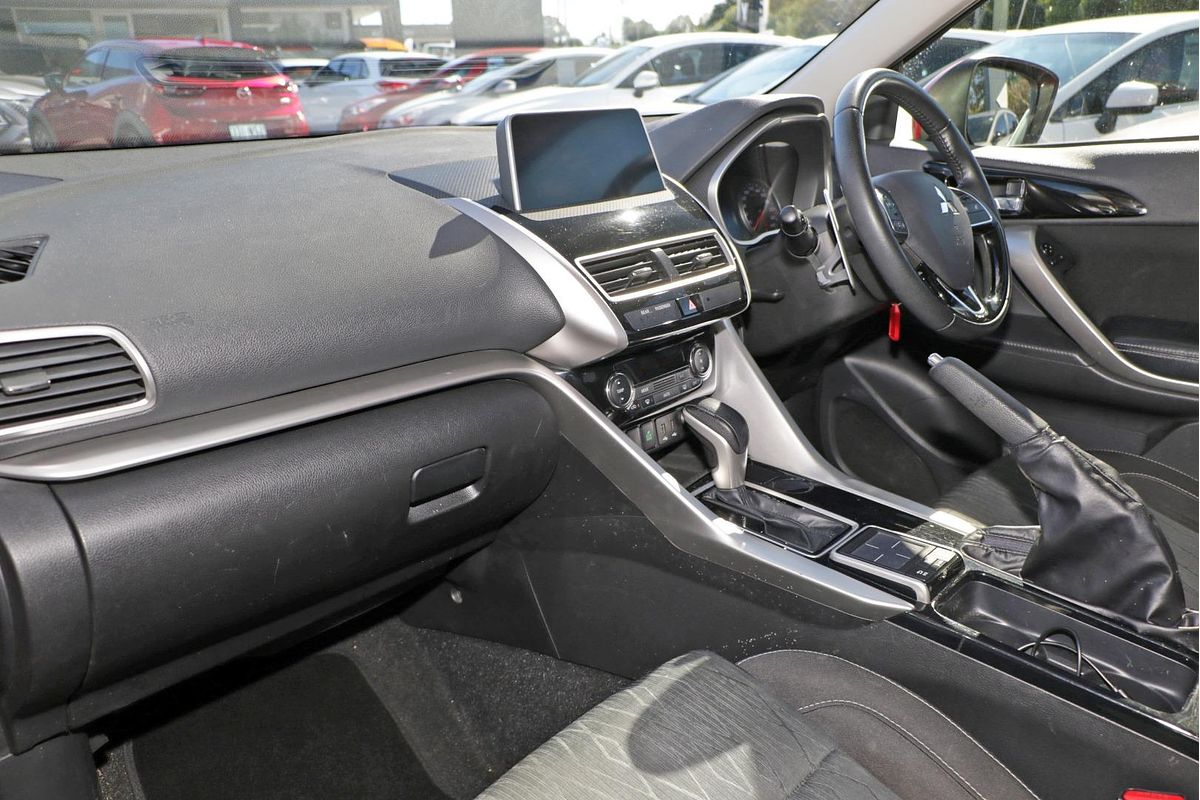 2020 Mitsubishi Eclipse Cross ES YA