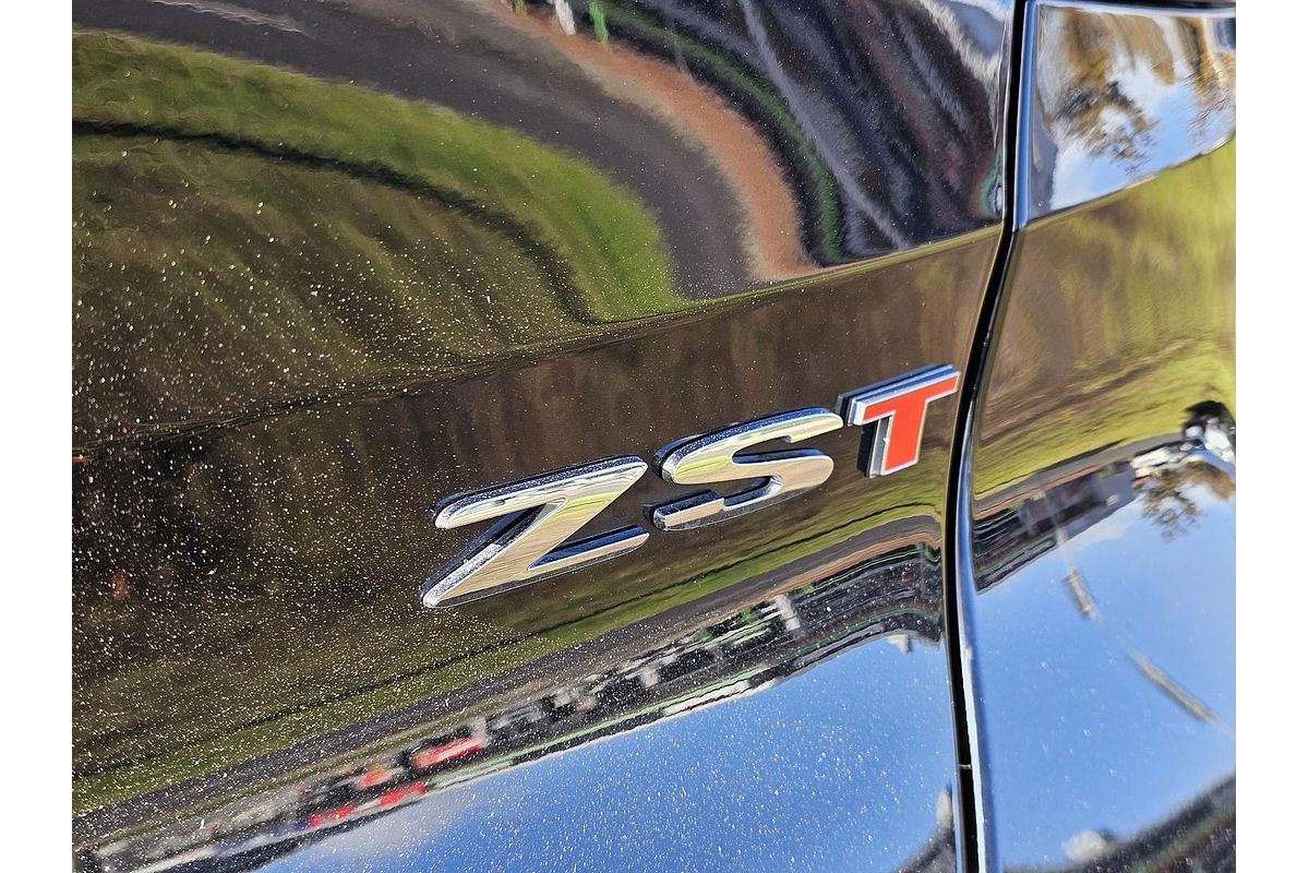 2023 MG ZST Excite