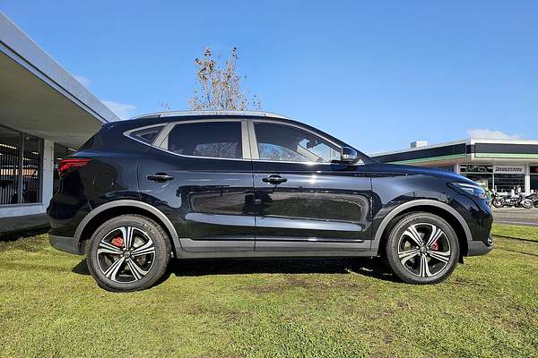 2023 MG ZST Excite