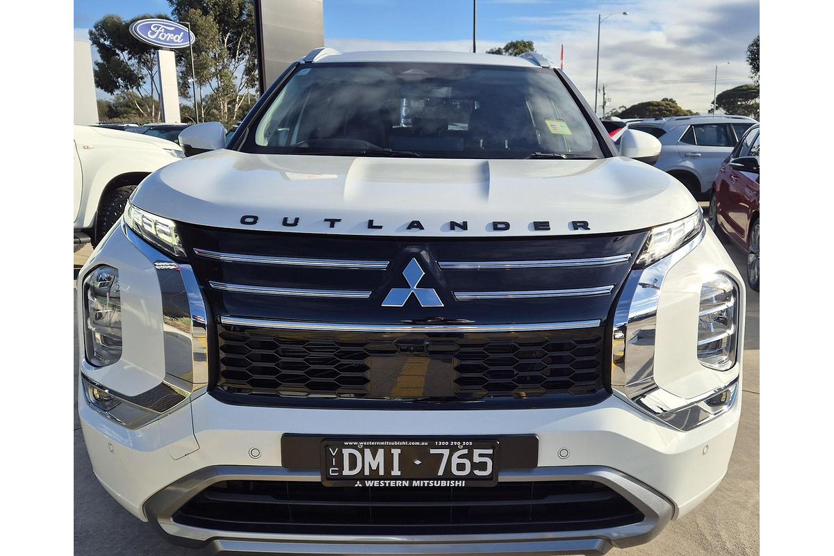 2025 Mitsubishi Outlander Exceed ZM