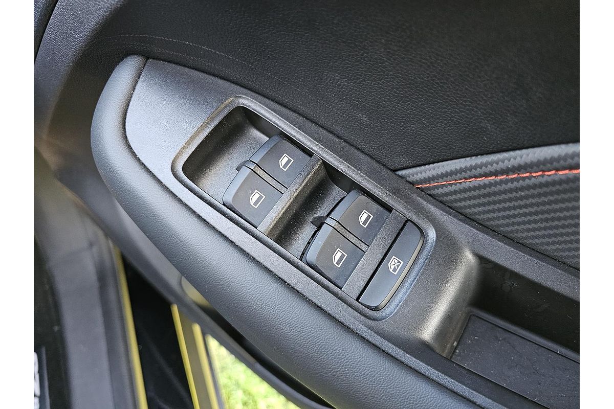 2023 MG ZST Excite