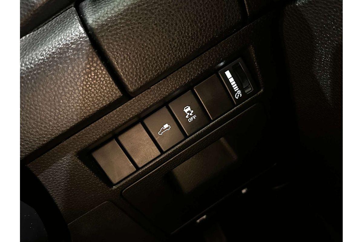 2022 Isuzu D-MAX X-TERRAIN  4X4