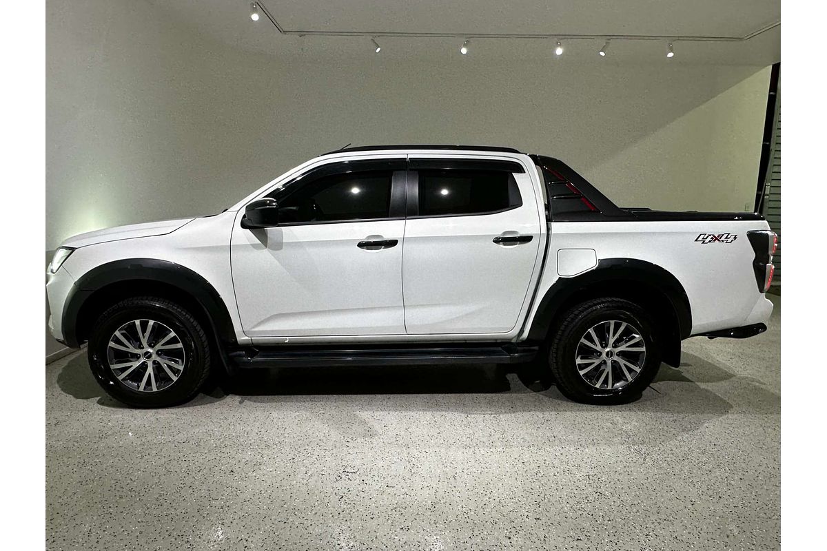 2022 Isuzu D-MAX X-TERRAIN  4X4