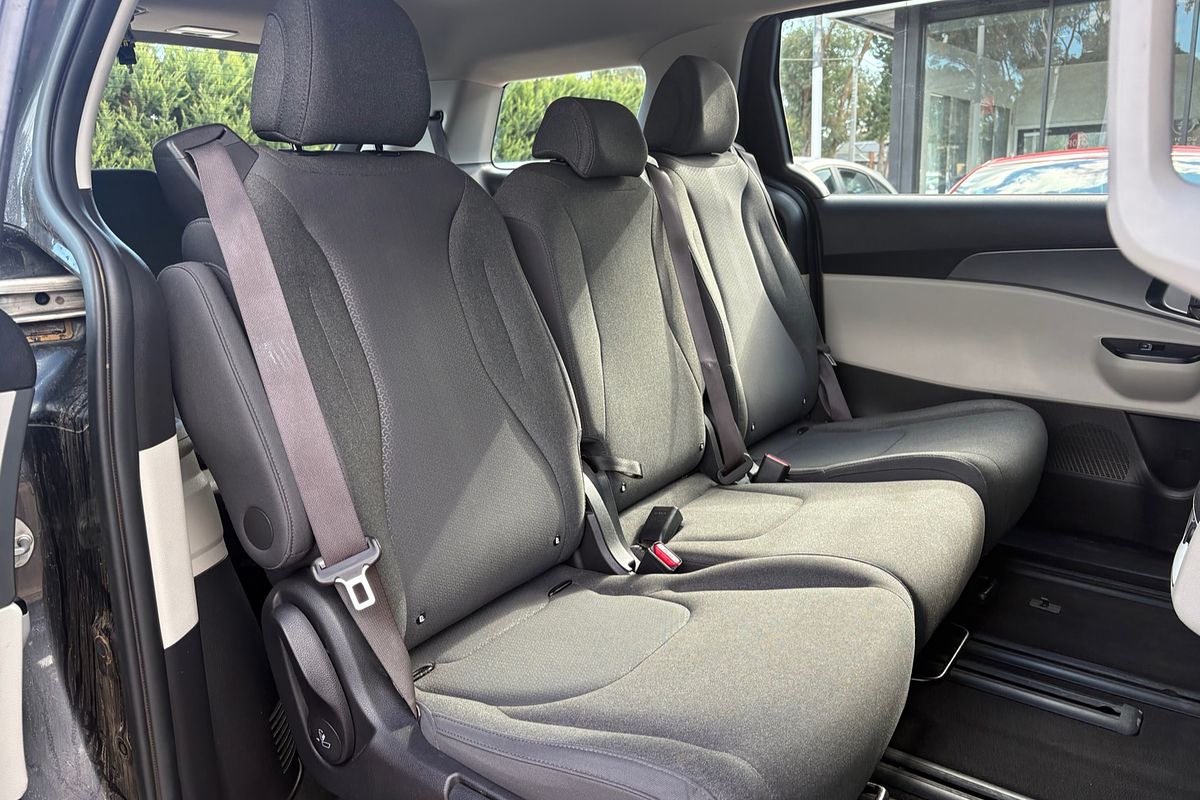 2023 Kia Carnival S KA4