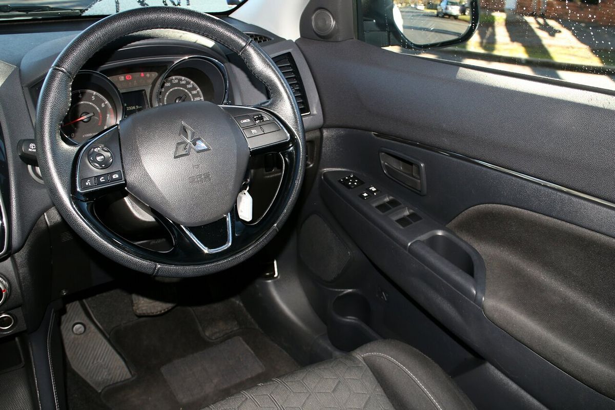 2022 Mitsubishi ASX ES XD