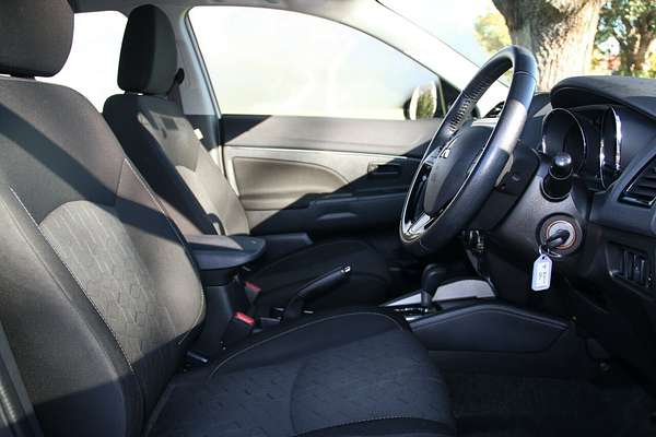 2022 Mitsubishi ASX ES XD