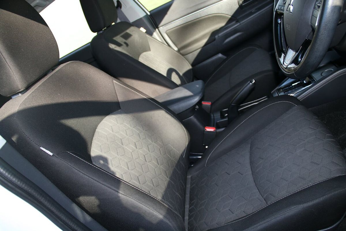 2022 Mitsubishi ASX ES XD