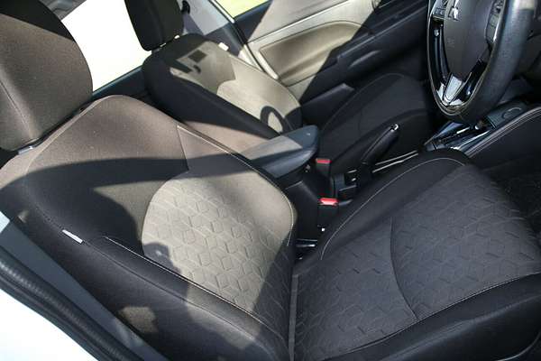 2022 Mitsubishi ASX ES XD