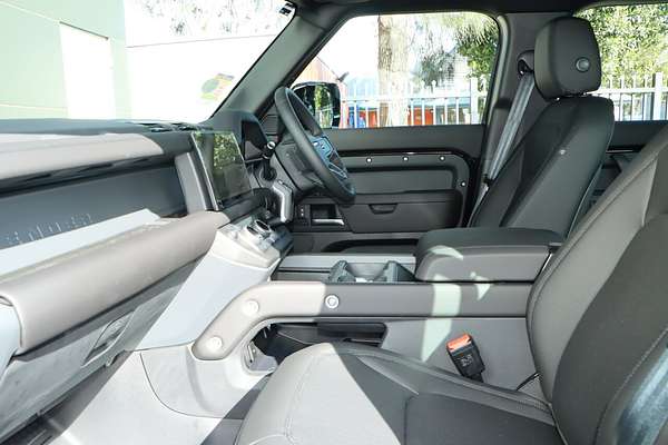 2025 Land Rover Defender 110 D350 X-Dynamic SE L663