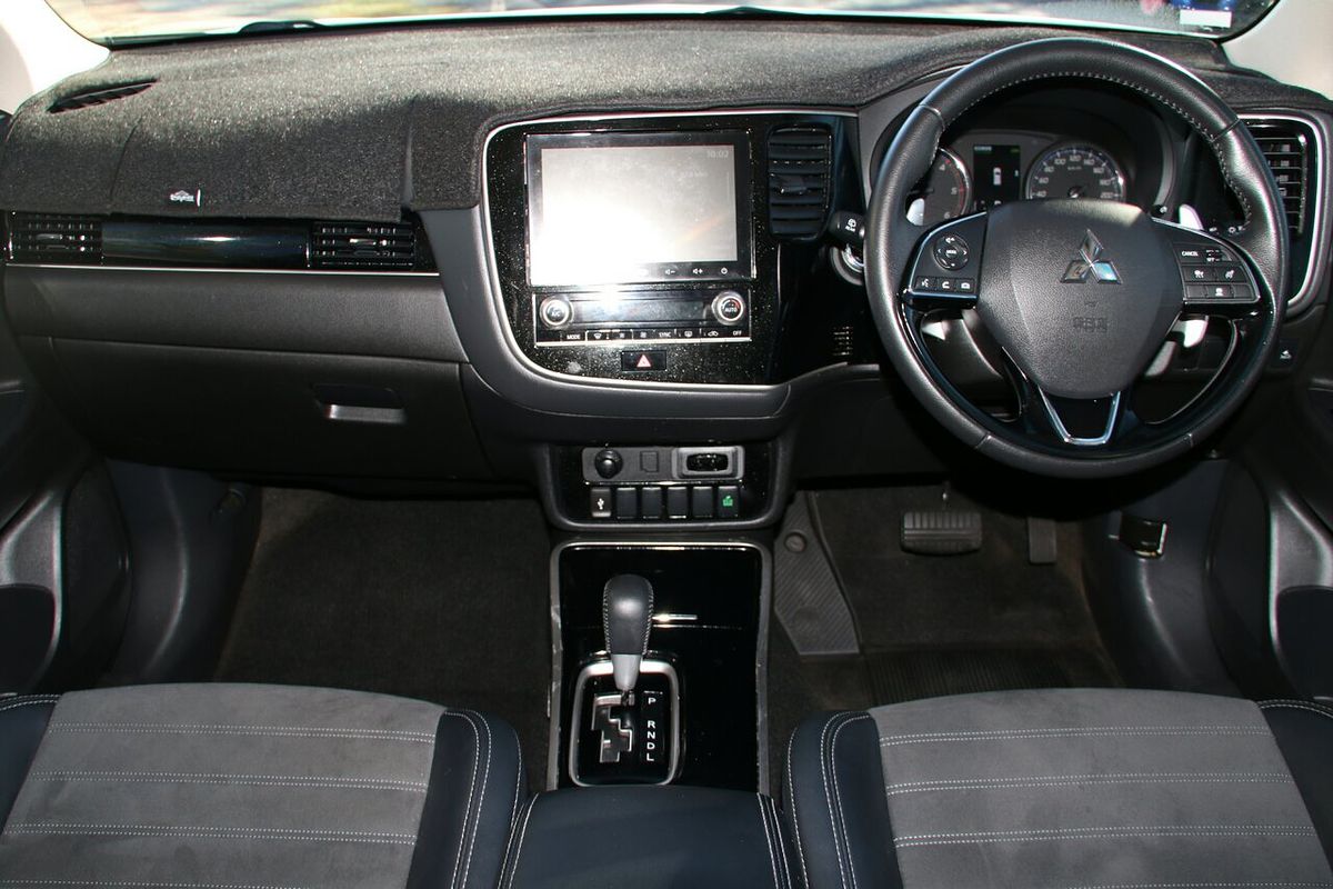 2020 Mitsubishi Outlander LS ZL