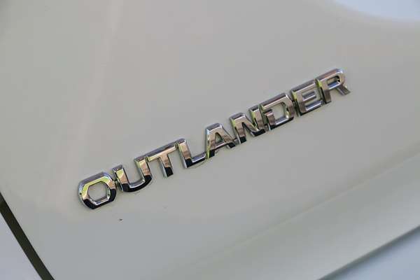 2020 Mitsubishi Outlander LS ZL