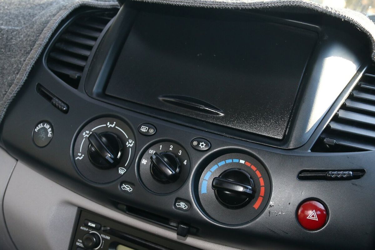 2013 Mitsubishi Triton GL MN Rear Wheel Drive