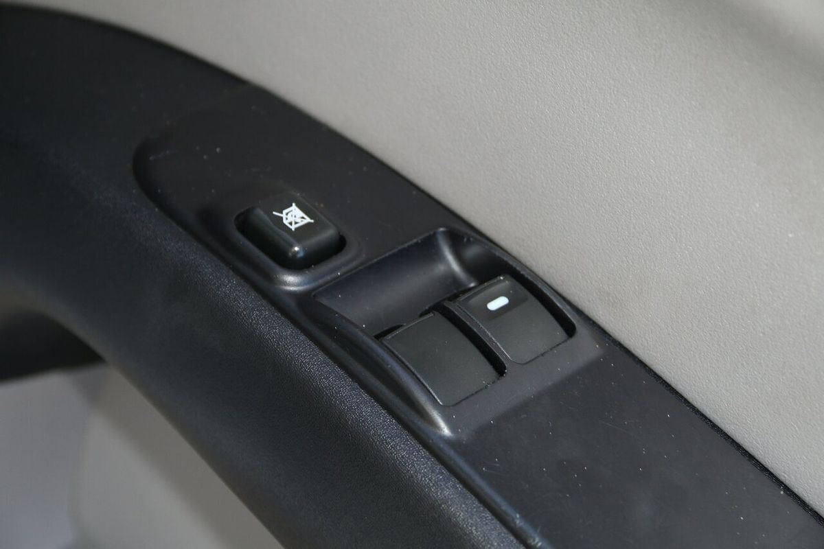 2013 Mitsubishi Triton GL MN Rear Wheel Drive