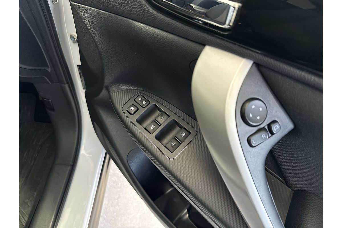 2021 Mitsubishi Eclipse Cross LS YB