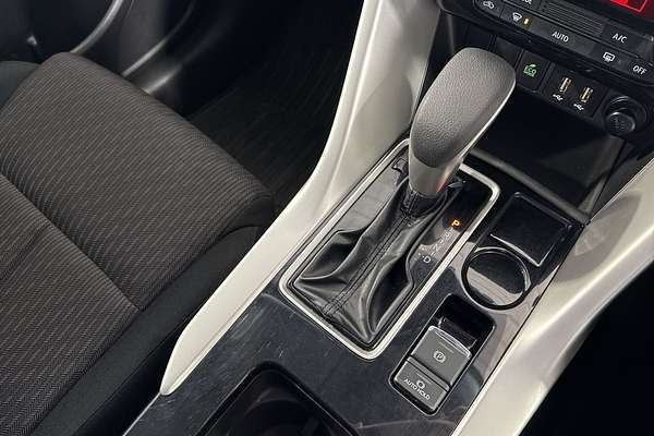 2021 Mitsubishi Eclipse Cross LS YB