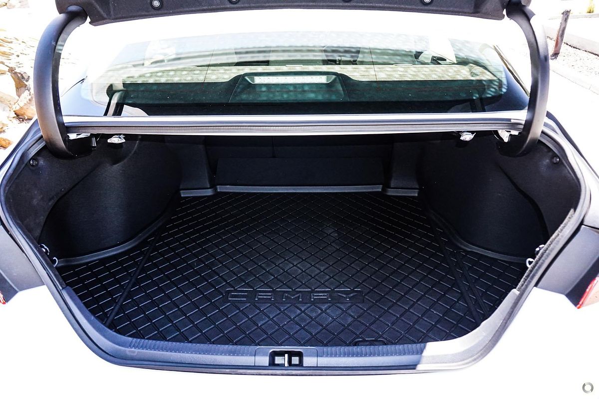 2019 Toyota Camry Ascent AXVH71R