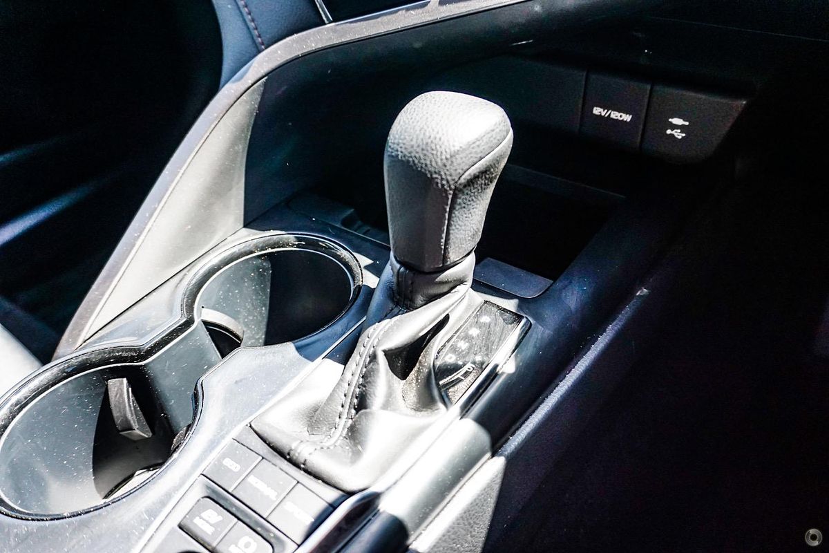 2019 Toyota Camry Ascent AXVH71R