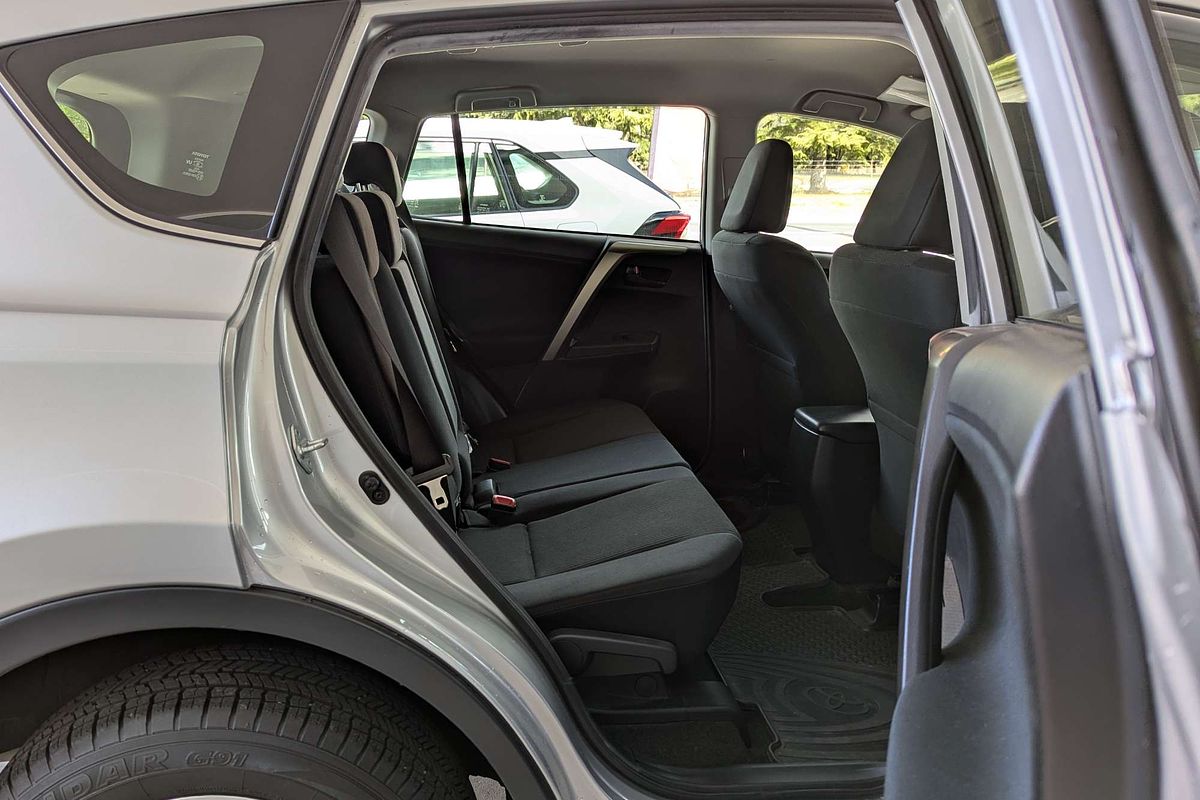2013 Toyota RAV4 GX ZSA42R
