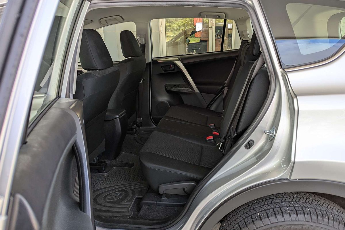 2013 Toyota RAV4 GX ZSA42R