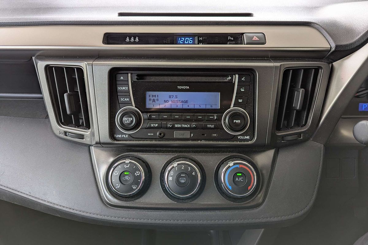 2013 Toyota RAV4 GX ZSA42R
