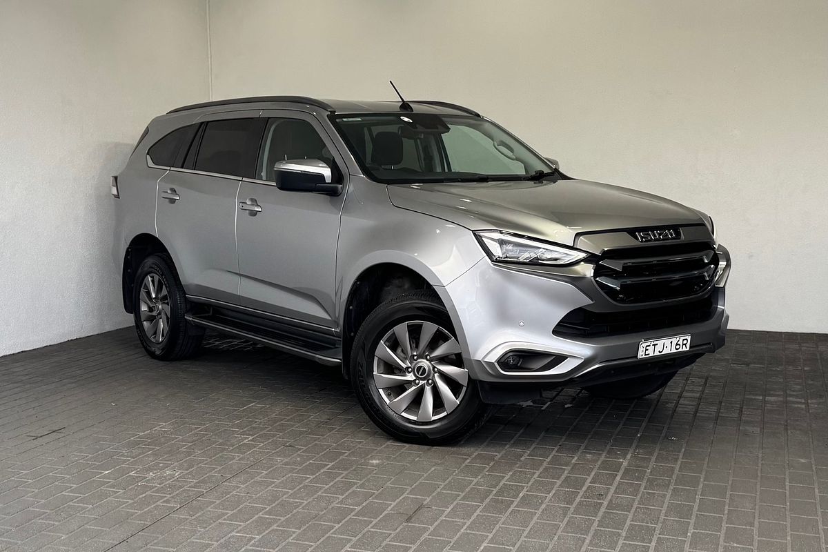 2022 Isuzu MU-X LS-U