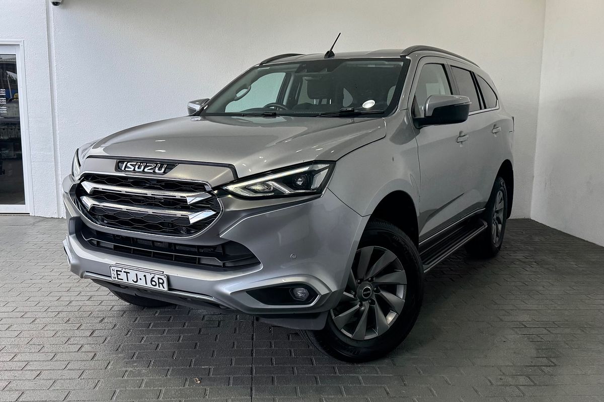 2022 Isuzu MU-X LS-U