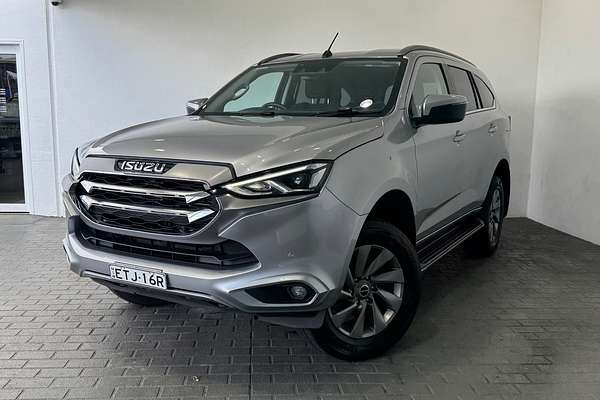 2022 Isuzu MU-X LS-U