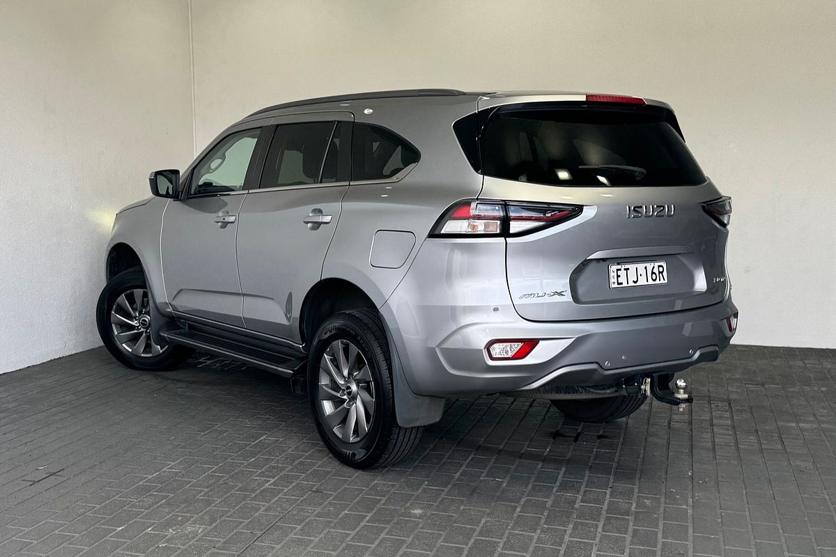 2022 Isuzu MU-X LS-U