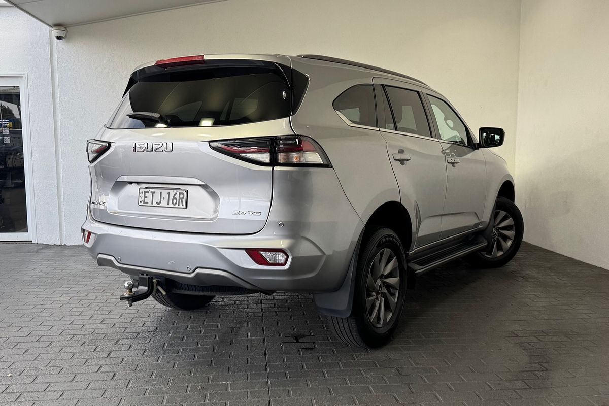 2022 Isuzu MU-X LS-U