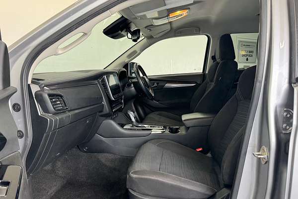 2022 Isuzu MU-X LS-U