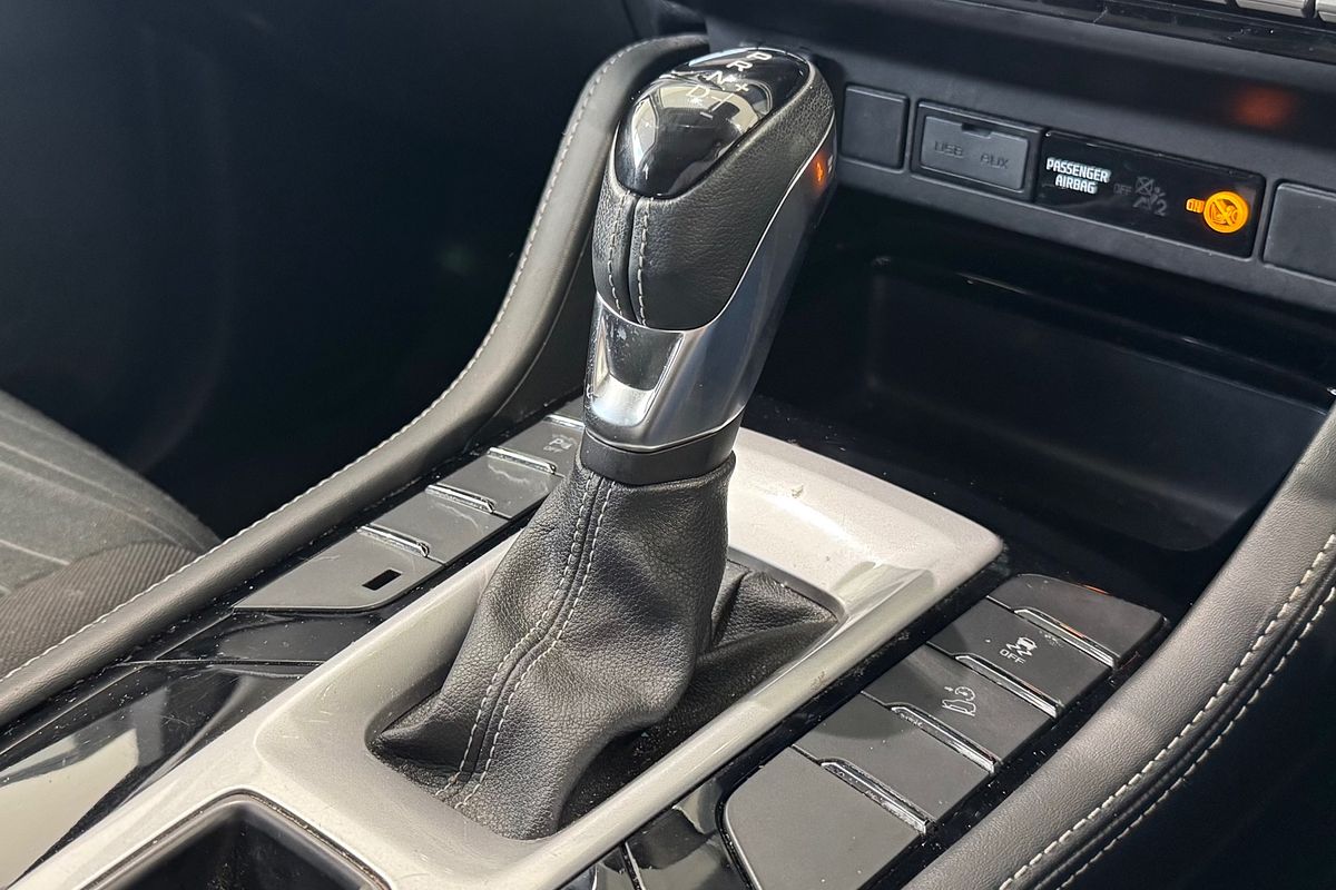 2022 Isuzu MU-X LS-U