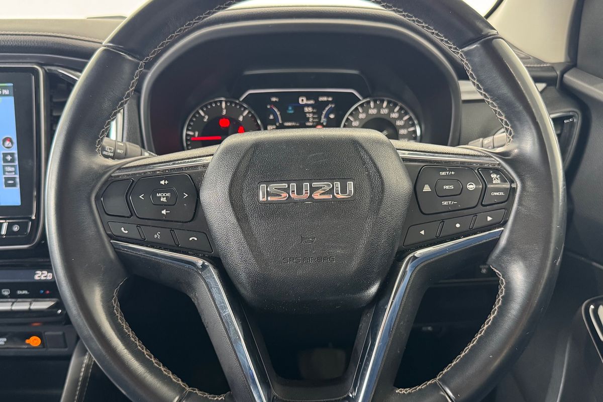 2022 Isuzu MU-X LS-U
