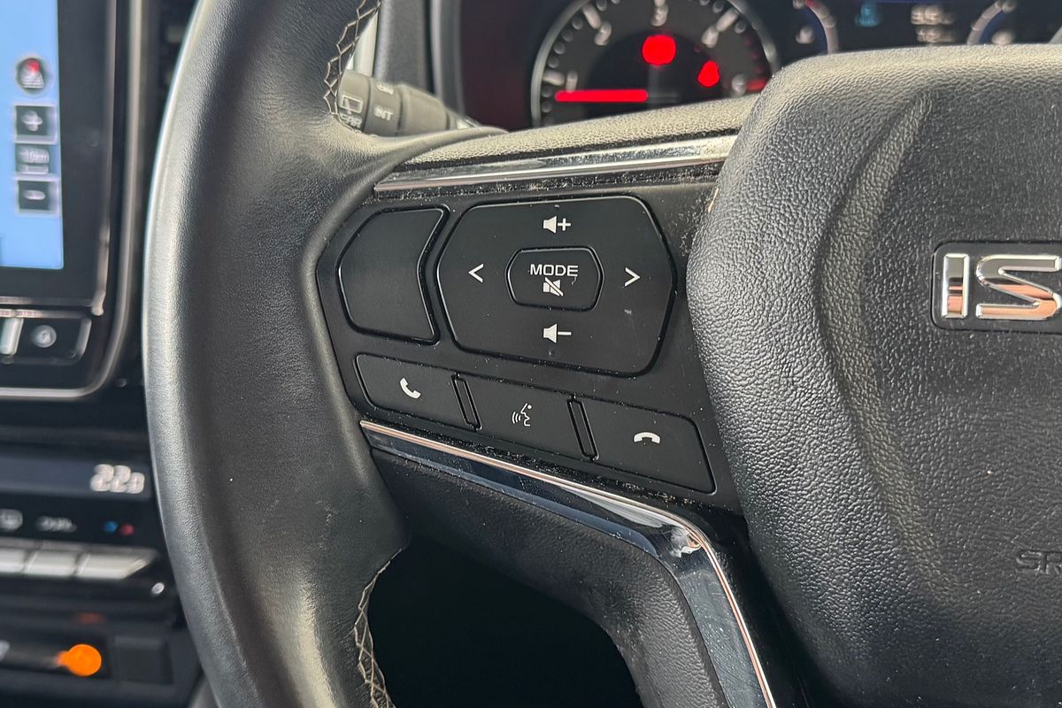 2022 Isuzu MU-X LS-U
