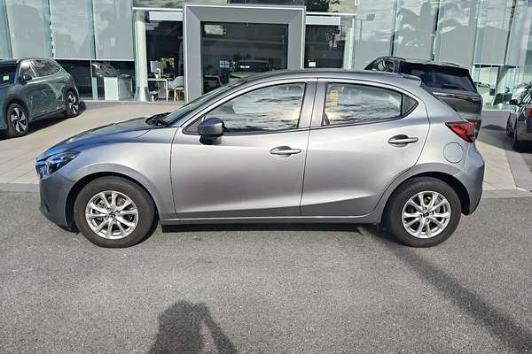 2015 Mazda 2 Maxx DJ Series