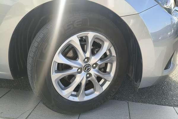 2015 Mazda 2 Maxx DJ Series