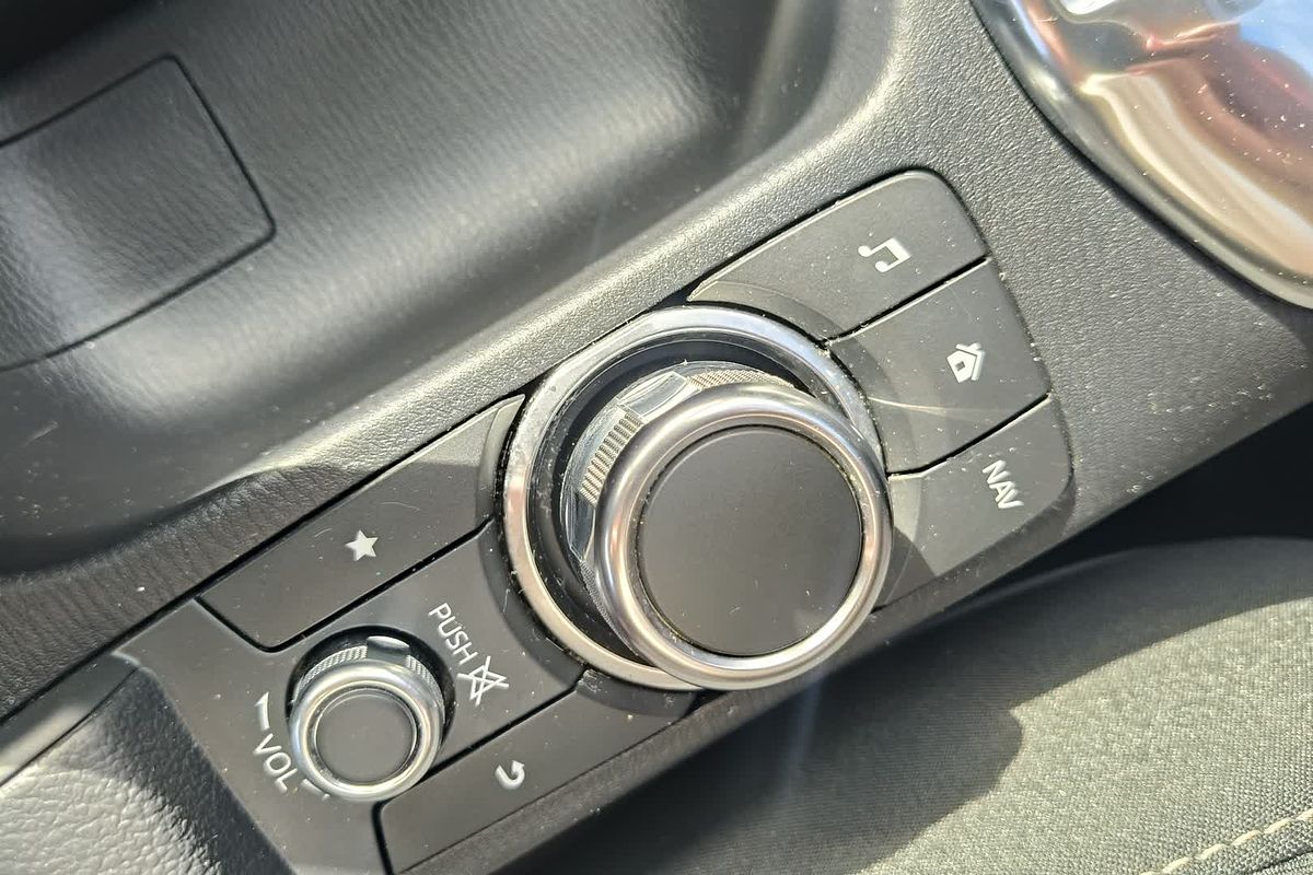 2015 Mazda 2 Maxx DJ Series