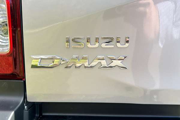 2025 Isuzu D-MAX X-RIDER 4X4